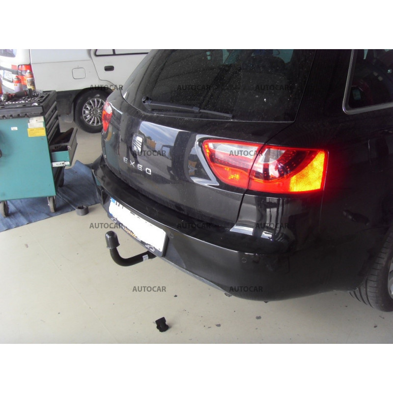 Anhängerkupplung für EXEO, ST - - - manuell–AHK starr - von 2009