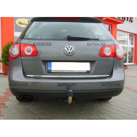 Anhängerkupplung für PASSAT - 4-türig Combi, aj 4x4, (3 C2, 3 C5) - automat–AHK abnehmbar - von 2005/04