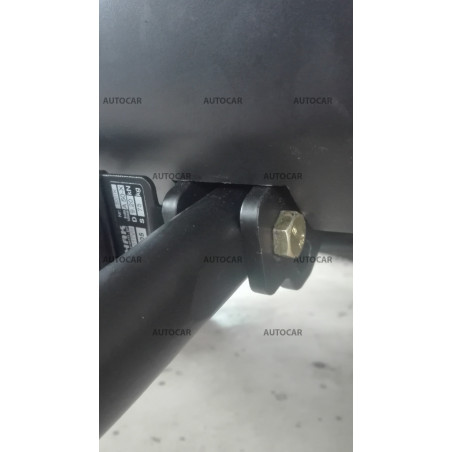 Anhängerkupplung für Lada NIVA - 3-türig - manuall–AHK starr