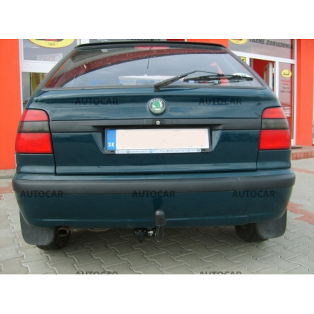 Anhängerkupplung für Skoda FELICIA - 5-tür. - manuall–AHK starr