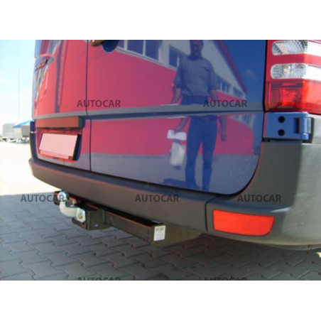 Anhängerkupplung für Volkswagen CRAFTER - Kastenwagen ohne Treppe - Radstand 3,665 / 4,325 m - Festeinbau Anhängerkupplung für Volkswagen CRAFTER - Kastenwagen ohne Treppe - Radstand 3,665 / 4,325 m - Festeinbau