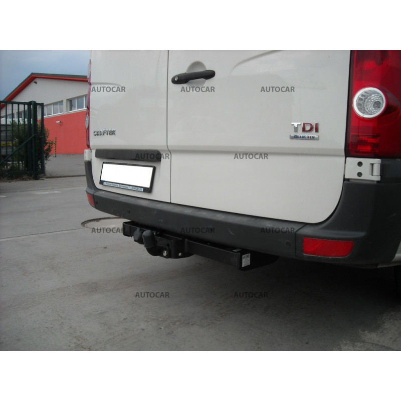 Anhängerkupplung für Mercedes SPRINTER - Kastenwagen ohne Treppe - Radstand 3,665 / 4,325 m - Festeinbau