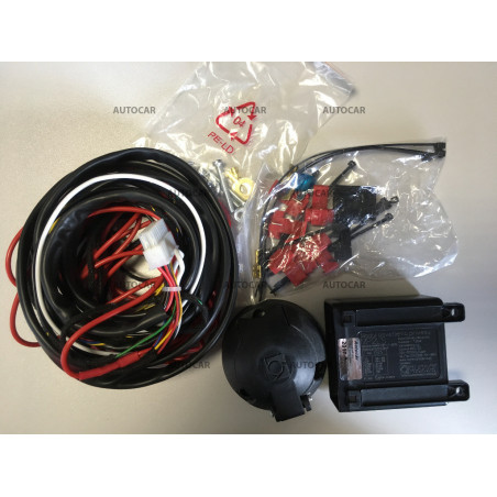 7 PIN - Spezielle Elektroinstallation (mit Modul) für Anhängerkupplung 7 PIN - Spezielle Elektroinstallation (mit Modul) für Anhängerkupplung