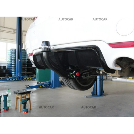 Anhängerkupplung für BMW Seria 4 - F32/F33/F36 - automat–AHK vertikal abnehmbar Anhängerkupplung für BMW Seria 4 - F32/F33/F36 - automat–AHK vertikal abnehmbar