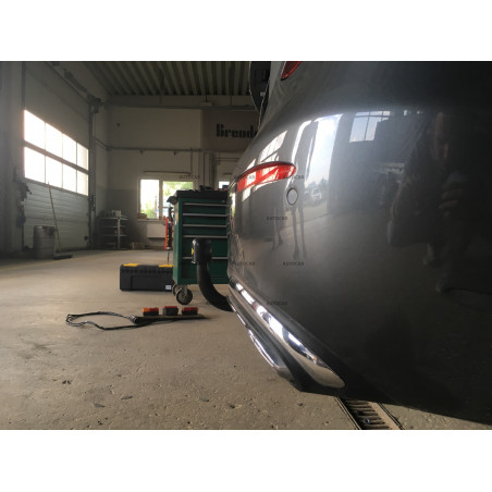 Anhängerkupplung für C - 4-türig, combi (W 202, W 203) - manuell–AHK starr - von 2001/04 bis 2007 Anhängerkupplung für C - 4-türig, combi (W 202, W 203) - manuell–AHK starr - von 2001/04 bis 2007