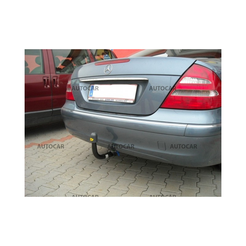 Anhängerkupplung für E - 4-türig (W 211) - manuell–AHK starr - von 2002 bis 2008