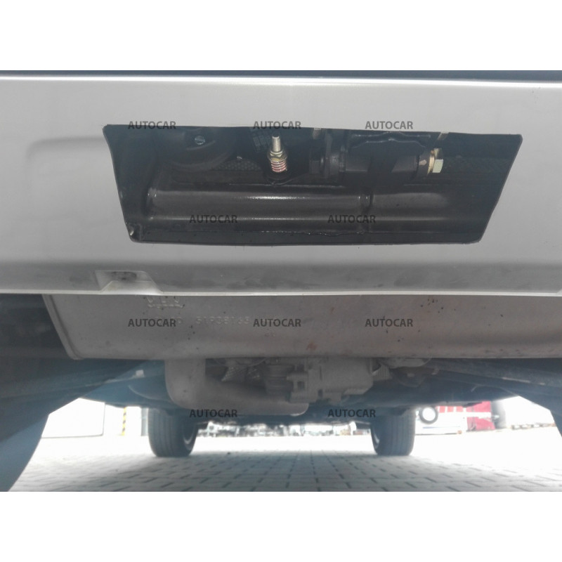 Anhängerkupplung für FIAT 500X -- automat–AHK vertikal abnehmbar - von 2014/-