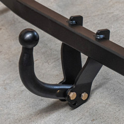 Anhängerkupplung für Mercedes E - W212 - manuall–AHK starr