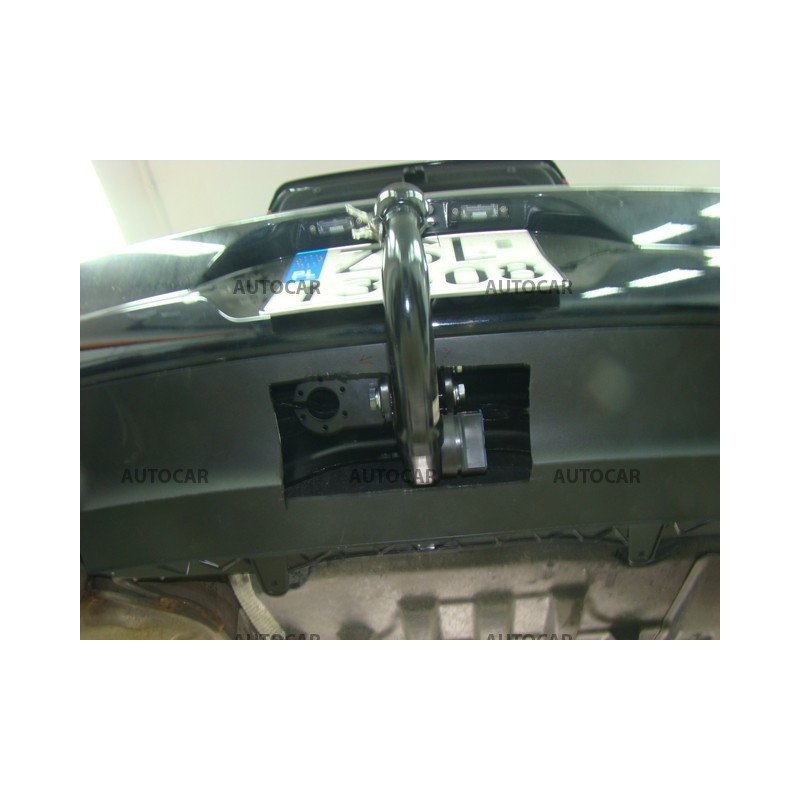 Anhängerkupplung für Volkswagen PASSAT - CC - automat–AHK vertikal abnehmbar