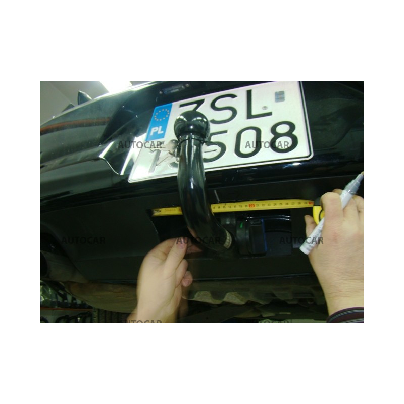 Anhängerkupplung für Volkswagen PASSAT - CC - automat–AHK vertikal abnehmbar