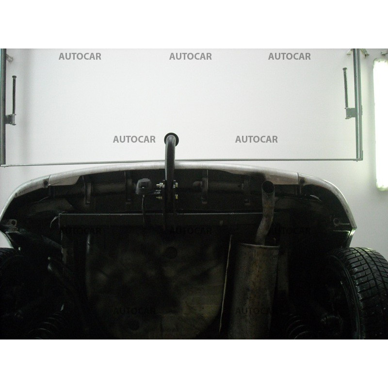 Anhängerkupplung für Toyota YARIS - VERSO - 5 tür. - manuall–AHK starr