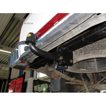 Anhängerkupplung für NAVARA - mit Treppe, ( D 40 ) - manuall–AHK starr - von 2006 Anhängerkupplung für NAVARA - mit Treppe, ( D 40 ) - manuall–AHK starr - von 2006