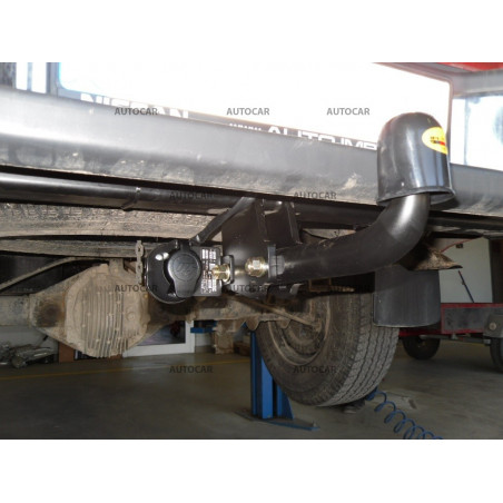 Anhängerkupplung für NAVARA - mit Treppe, ( D 40 ) - manuall–AHK starr - von 2006 Anhängerkupplung für NAVARA - mit Treppe, ( D 40 ) - manuall–AHK starr - von 2006