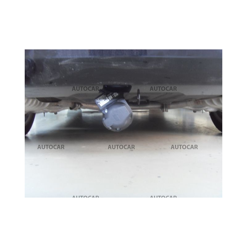 Anhängerkupplung für I 40 - 4 tur. - automat vertikal–AHK abnehmbar - von 04.2011/-