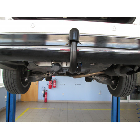 Anhängerkupplung für Toyota AURIS Touring - automat vertikal–AHK abnehmbar Anhängerkupplung für Toyota AURIS Touring - automat vertikal–AHK abnehmbar