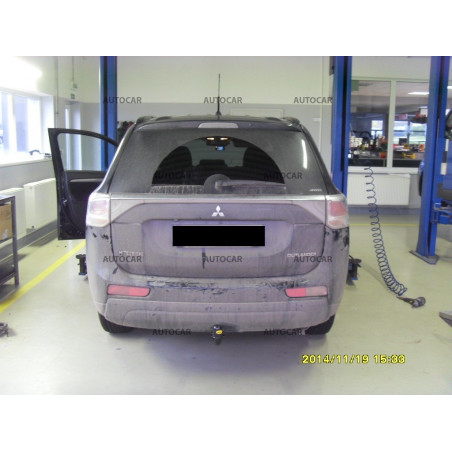 Anhängerkupplung für OUTLANDER - suv - manuall–AHK starr - von 09.2012/- Anhängerkupplung für OUTLANDER - suv - manuall–AHK starr - von 09.2012/-