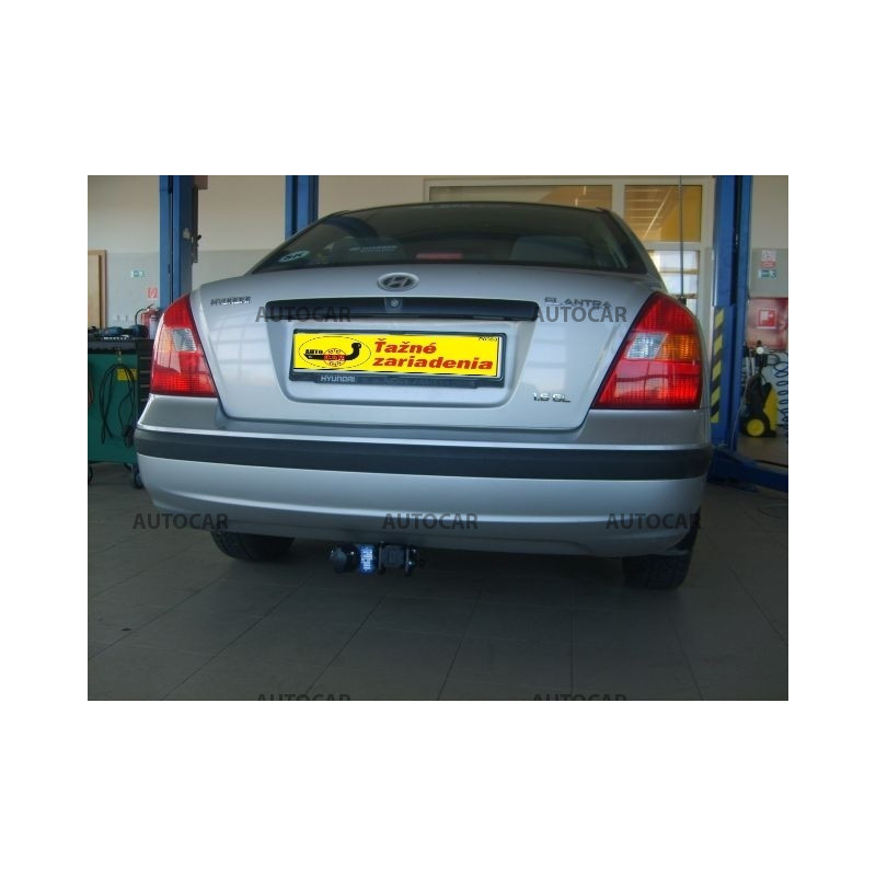 Anhängerkupplung für Hyundai ELANTRA - 4/5 tür. - automat–AHK abnehmbar