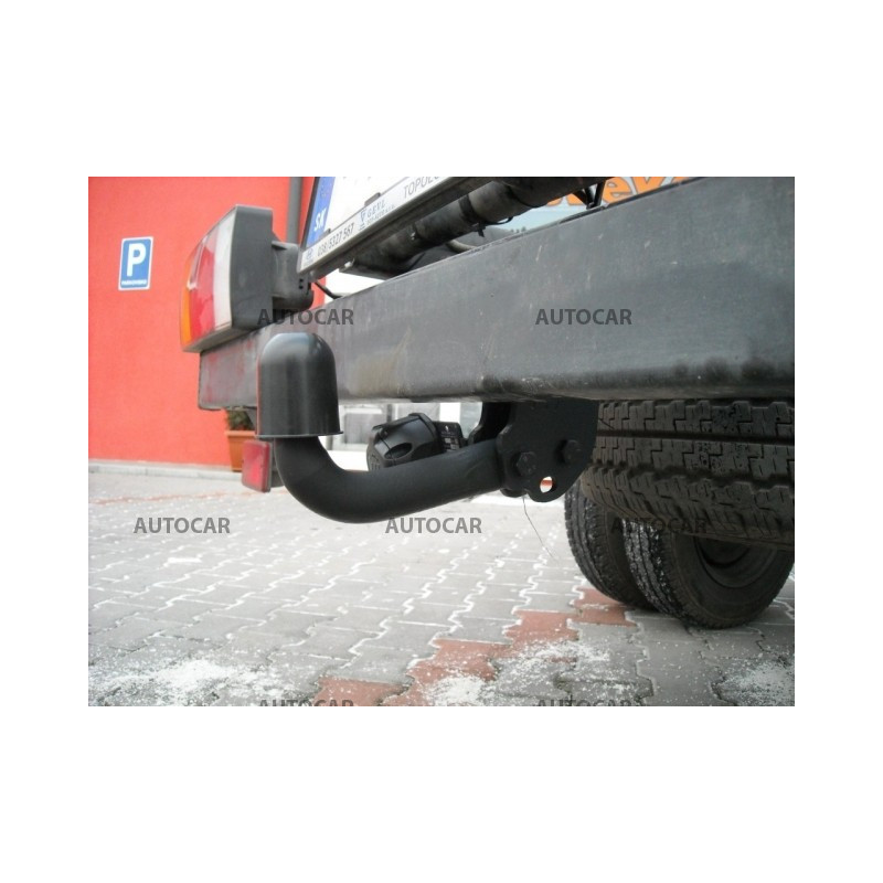 Anhängerkupplung für Hyundai H1 / H200 / STAREX - Pritschenwagen - manuall–AHK starr
