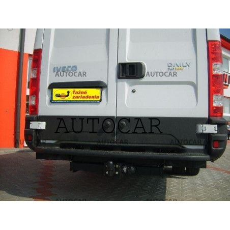 Anhängerkupplung für IVECO DAILY - 35C/50C/65C, dodávka, valník,polohov.gu?a - starre Anhängerkupplung - von 1999/05 Anhängerkupplung für IVECO DAILY - 35C/50C/65C, dodávka, valník,polohov.gu?a - starre Anhängerkupplung - von 1999/05