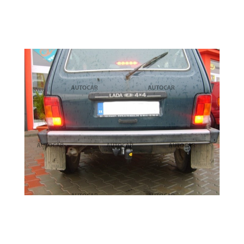 Anhängerkupplung für Lada NIVA - 3-türig - manuall–AHK starr