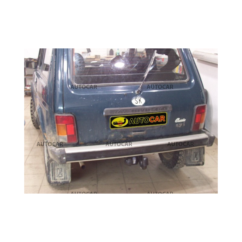 Anhängerkupplung für Lada NIVA - 3-türig - manuall–AHK starr