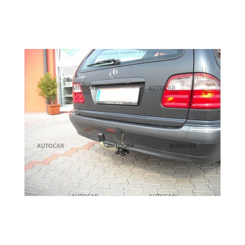 Anhängerkupplung für E - Combi, (W 210) - automat–AHK abnehmbar - von 1995/06 bis 2002/03