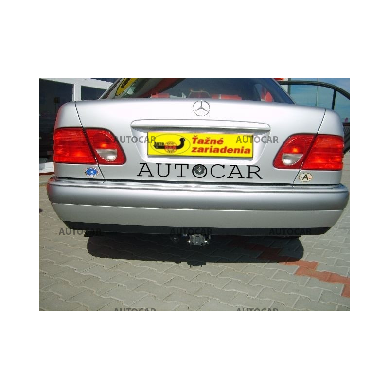 Anhängerkupplung für E - trieda E, 4-türig (W 210) - automat–AHK abnehmbar - von 1995/06 bis 2002/03