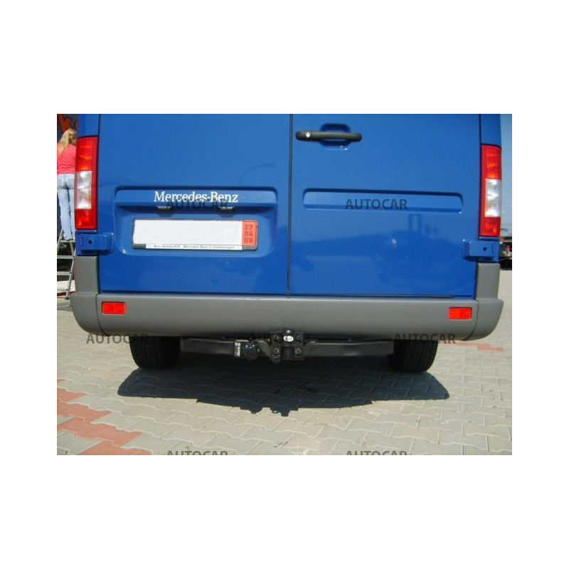 Anhängerkupplung für Mercedes SPRINTER - Kastenwagen ohne Treppe - Radstand 3,55 / 4,025 m - Festeinbau