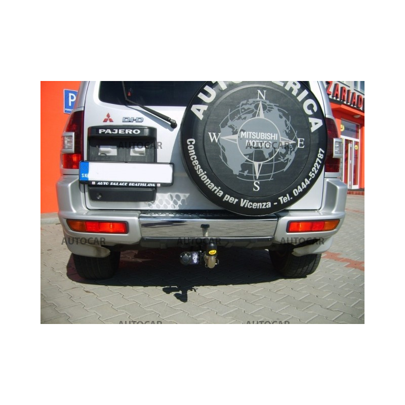 Anhängerkupplung für PAJERO - 5-türig ( V60,V70 ) - automat–AHK abnehmbar - von 2000 bis 2006/12