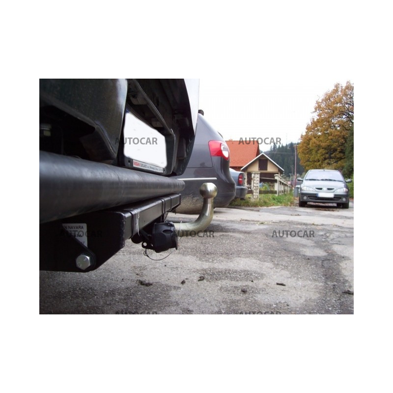 Anhängerkupplung für NAVARA - rúrkový nárazník , ( D 40 ) - manuell–AHK starr - von 2006