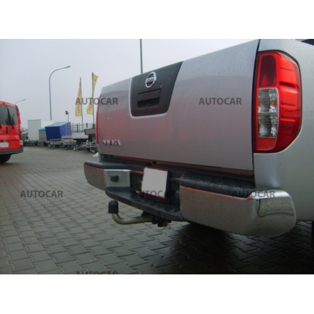 Anhängerkupplung für NAVARA - so schodíkom, ( D 40 ) - automat–AHK abnehmbar - von 2006