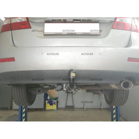 Anhängerkupplung für Renault Latitude - 4-türig., - automat–AHK abnehmbar - von 10.2010/- Anhängerkupplung für Renault Latitude - 4-türig., - automat–AHK abnehmbar - von 10.2010/-